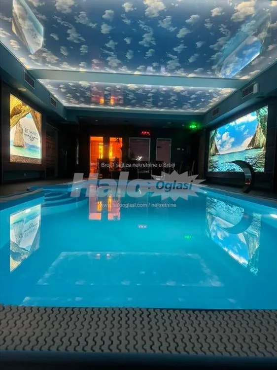 Stan - penthouse 240 m2 — 15