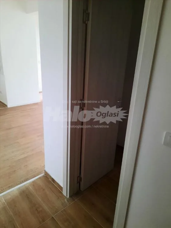 Stan -poslovni apartman 75m2 — 3
