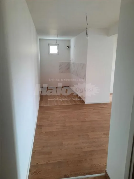 Stan -poslovni apartman 75m2 — 4