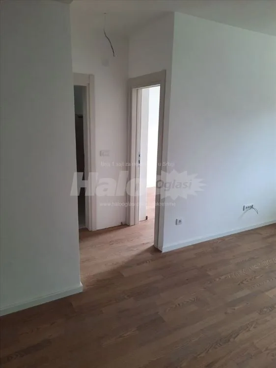 Stan -poslovni apartman 75m2 — 8
