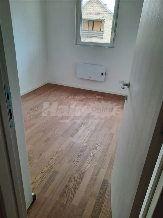 Stan -poslovni apartman 75m2 — 9