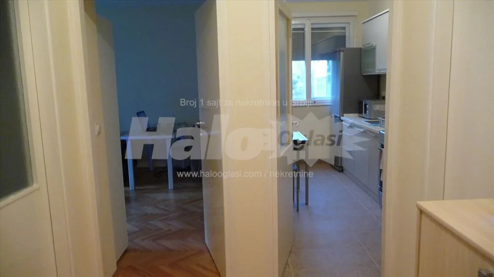 Stan prodaja Karaburma, 3 sobe, 61 m2 . — 3