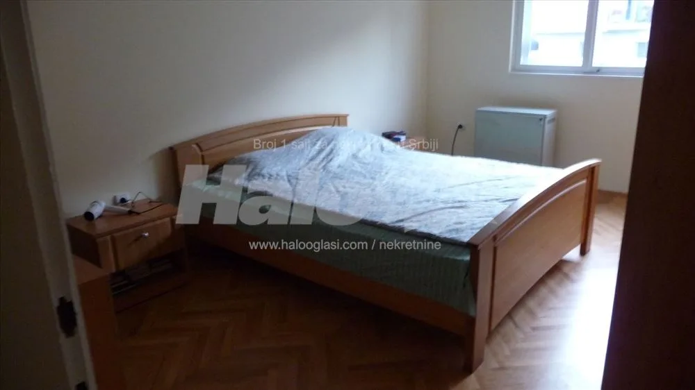 Stan prodaja Karaburma, 3 sobe, 61 m2 . — 4
