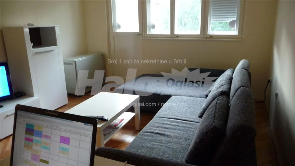 Stan prodaja Karaburma, 3 sobe, 61 m2 . — 6