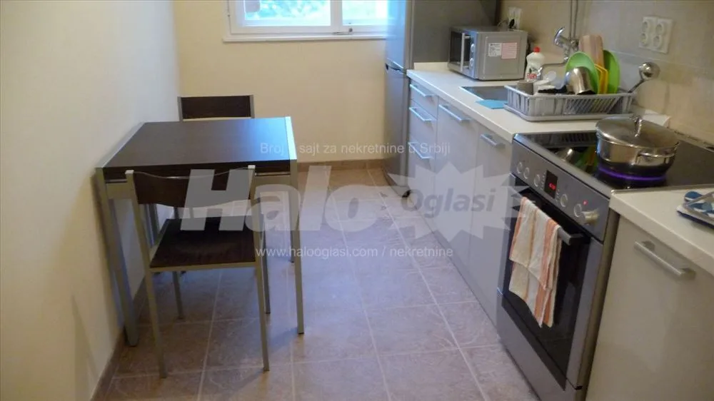 Stan prodaja Karaburma, 3 sobe, 61 m2 . — 9