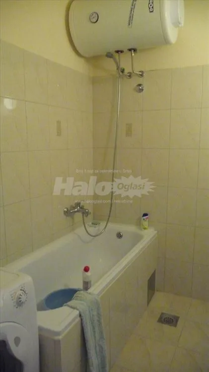 Stan prodaja Karaburma, 3 sobe, 61 m2 . — 10
