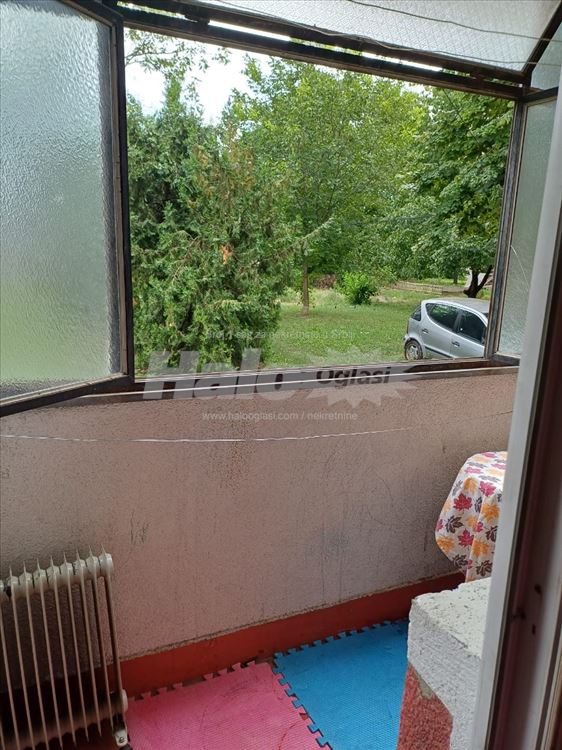 Stan sa garažom i podrumom — 9