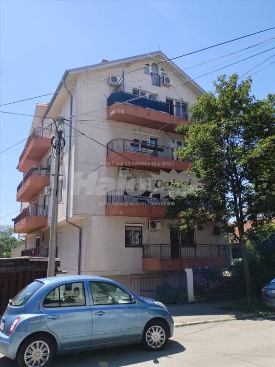 Stan u Jove Ilića u blizini Fon i Fpn — 2