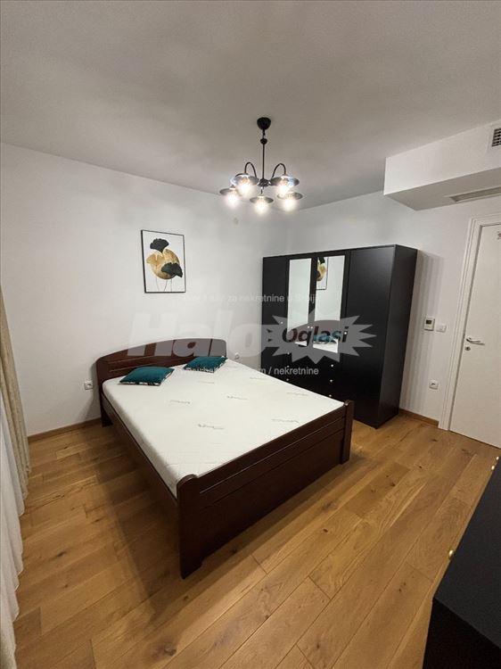Stan sa garazom Zemun(Gornji Grad) — 8