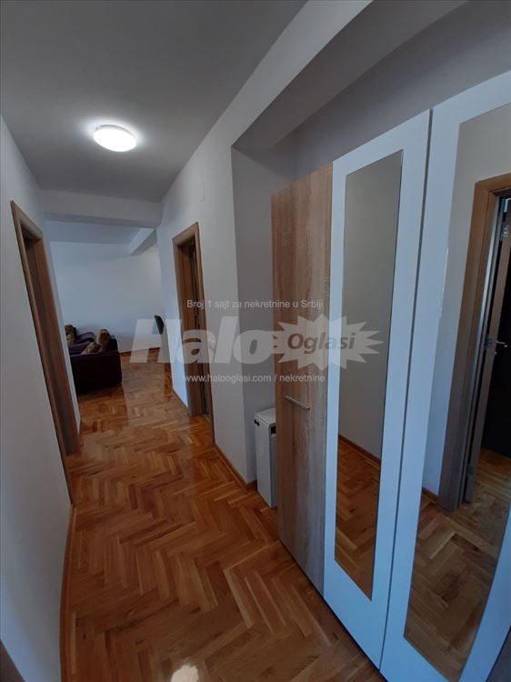 Stan u blizini Aviv parka i okretnice na Zvezdari — 8