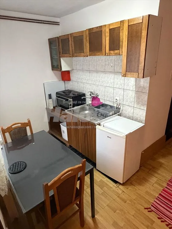 stan u Borci 30m2 sa svim troskovima — 2
