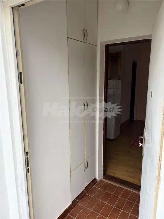 stan u Borci 30m2 sa svim troskovima — 6