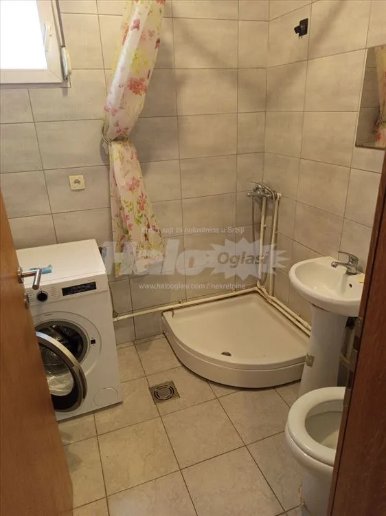 Stan u Borci centar 3 — 6