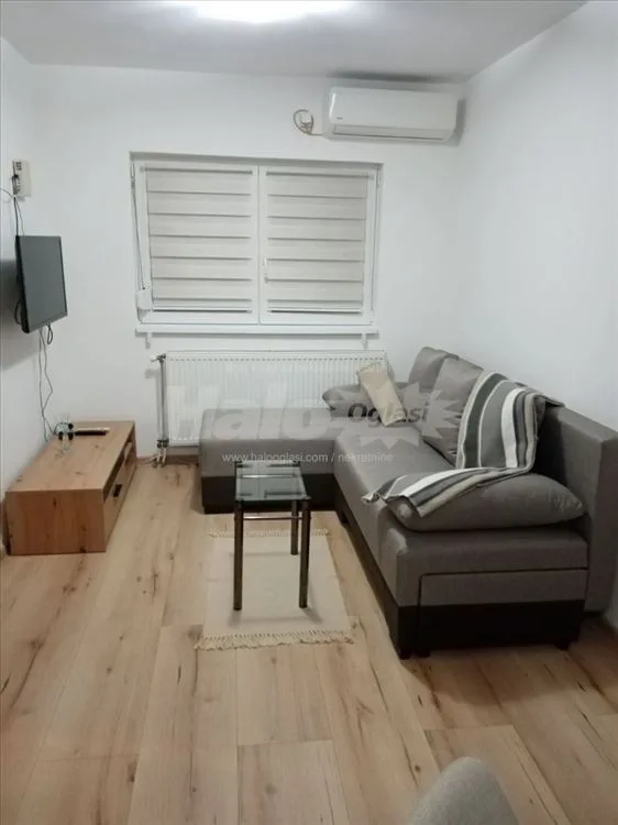 Stan u Borči preko puta pošte — 3