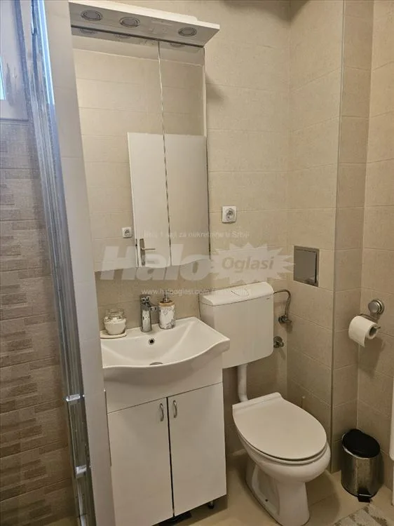 Stan u Borči, u centru 4, 54 m2 — 9