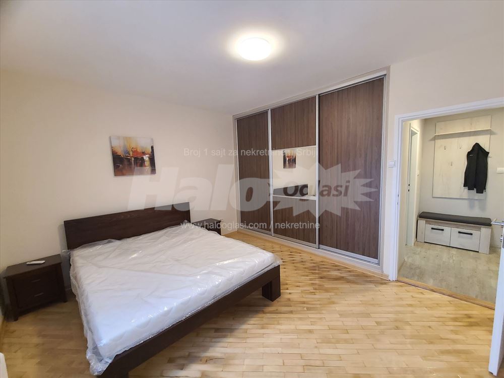 Stan u centru blizu Skyline i Klinickog centra — 10