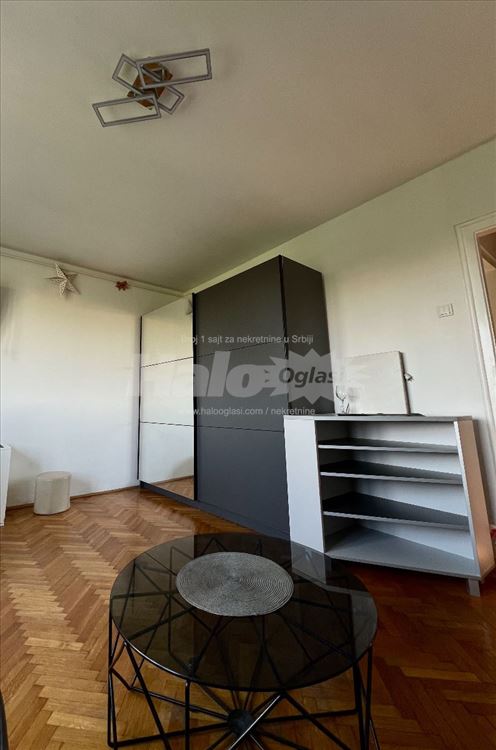 Stan u centru grada, Botanička bašta, 41m2 — 2