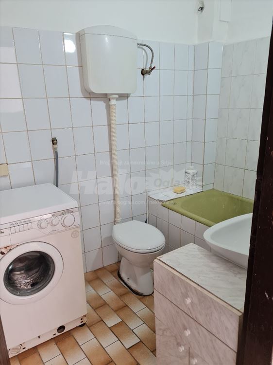 Stan u centru u mirnom kraju - Slavujev Venac — 8
