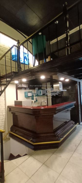 Stan u industrijskom stilu sa spa prostorom — 8
