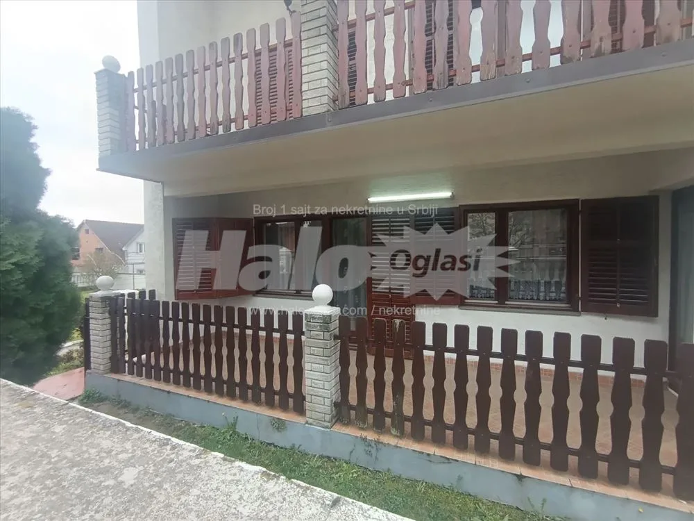 Stan u Kaludjerici 90m2 — 2