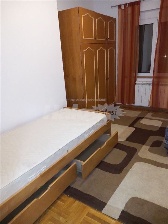 Stan u kući, bele vode — 11