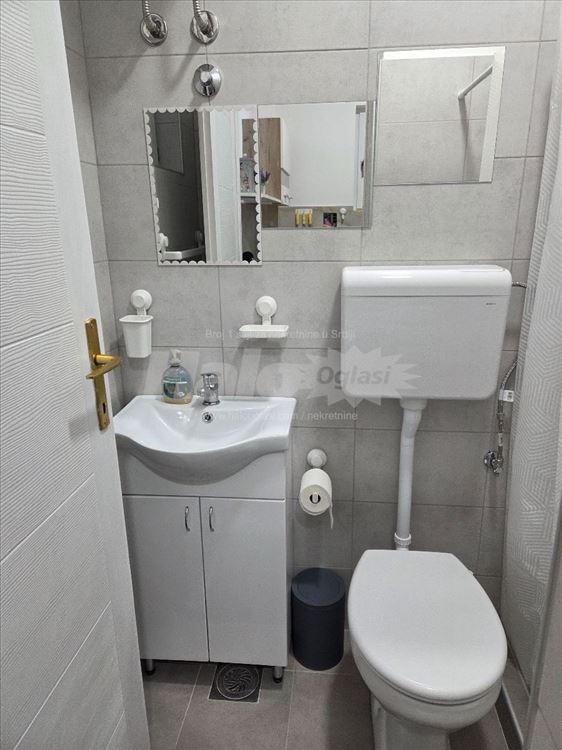 Stan u kuci sa dvoristem, odlicna lokacija — 6