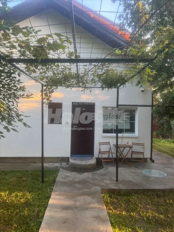 Stan u kući sa prelepim dvorištem, Kotež/Krnjača — 2