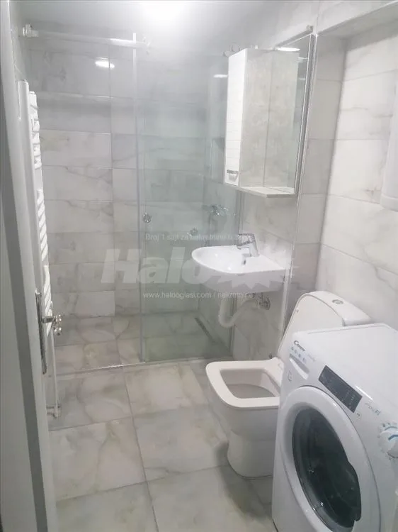 Stan u kući, prizemlje, renoviran — 8