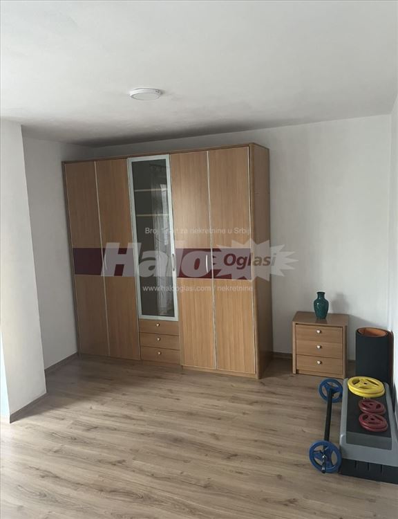 Stan u kući - vlasnik oglašava(troškovi uključeni) — 6