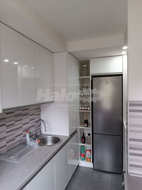 Stan u Mirijevu površine 71 m2 — 10