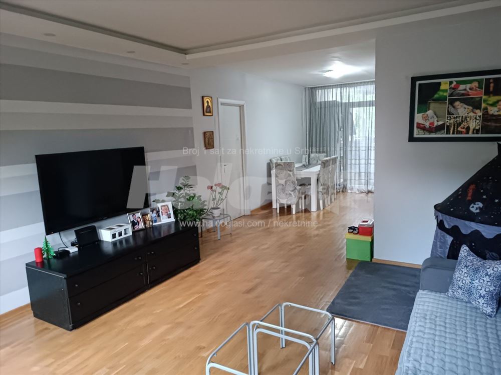 Stan u Mirijevu površine 71 m2 — 11