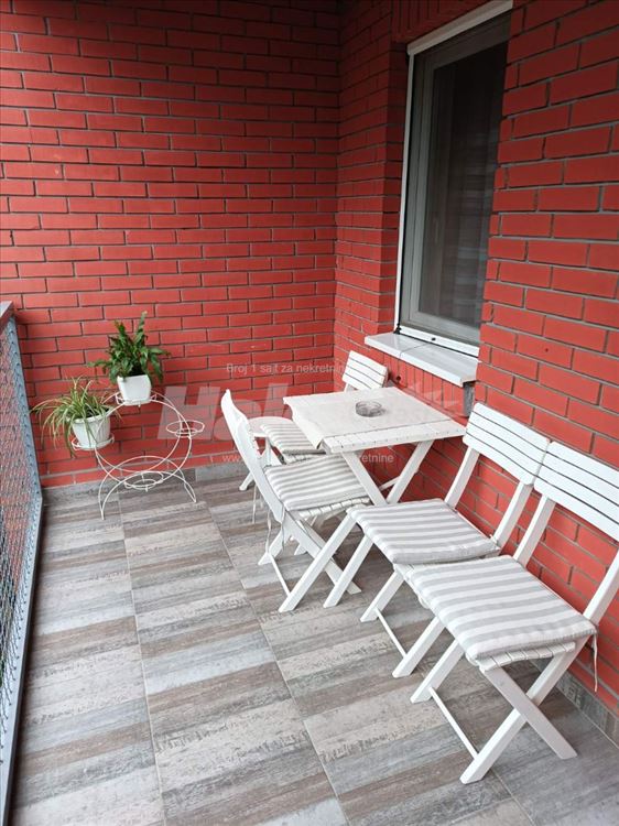 Stan u Mirijevu površine 71 m2 — 15