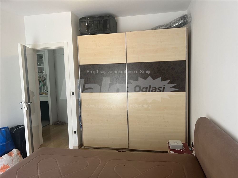 Stan u neposrednoj blizini Šumica — 8