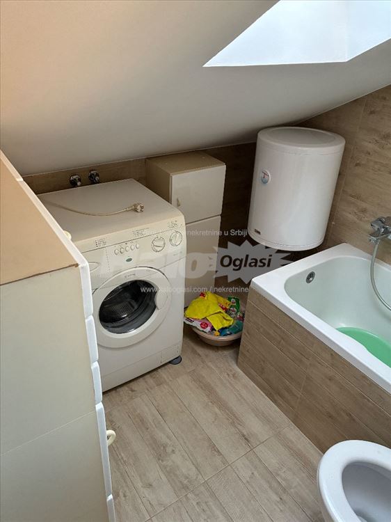 Stan u potkrovlju Sanska 7 — 6