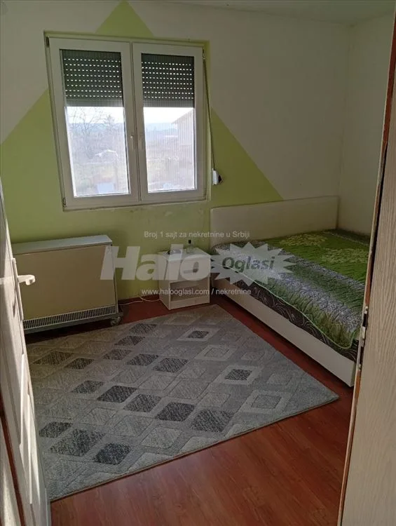 Stan u prizemlju u  kuci (P+Pk )za izdavanje — 6