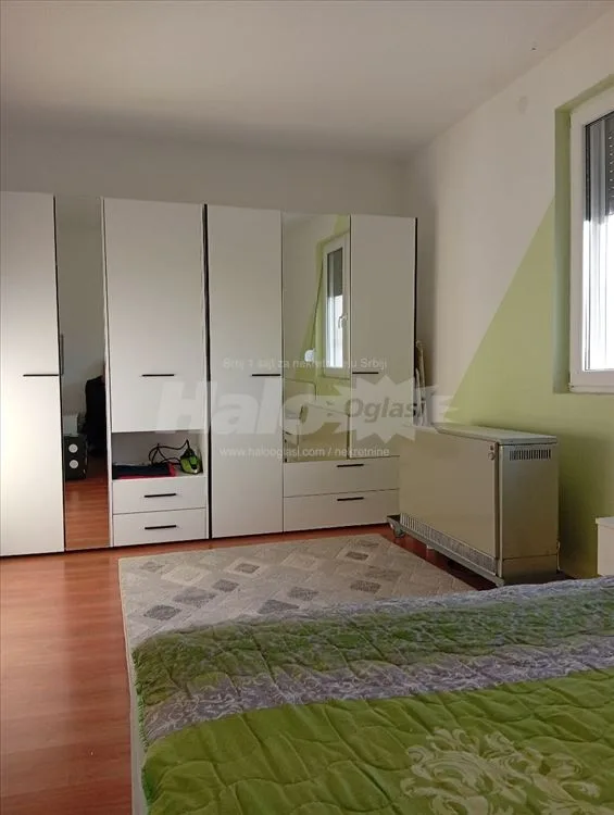 Stan u prizemlju u  kuci (P+Pk )za izdavanje — 8