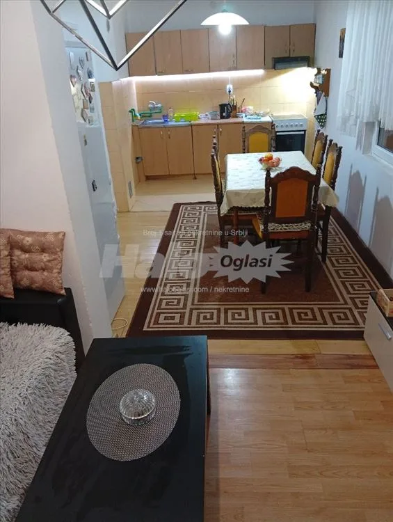 Stan u prizemlju u  kuci (P+Pk )za izdavanje — 11