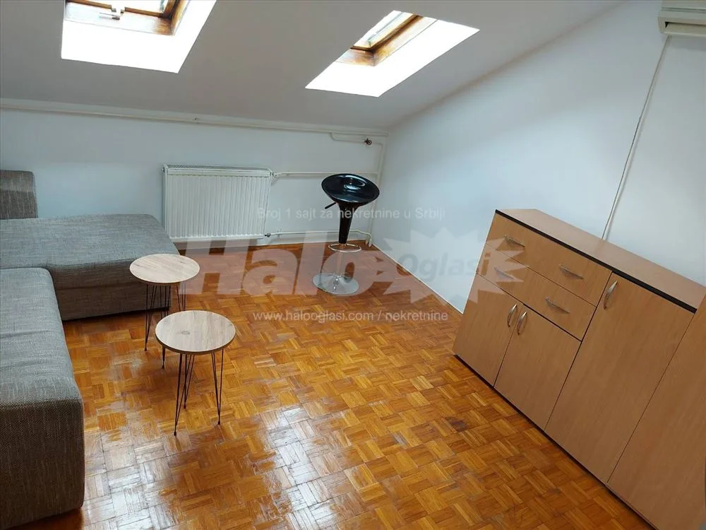 Stan u Resniku jednoiposoban — 8
