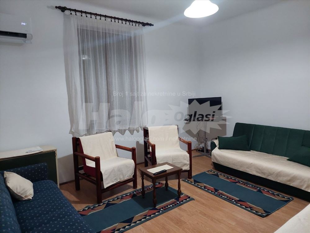 Stan u Sarajevskoj — 4