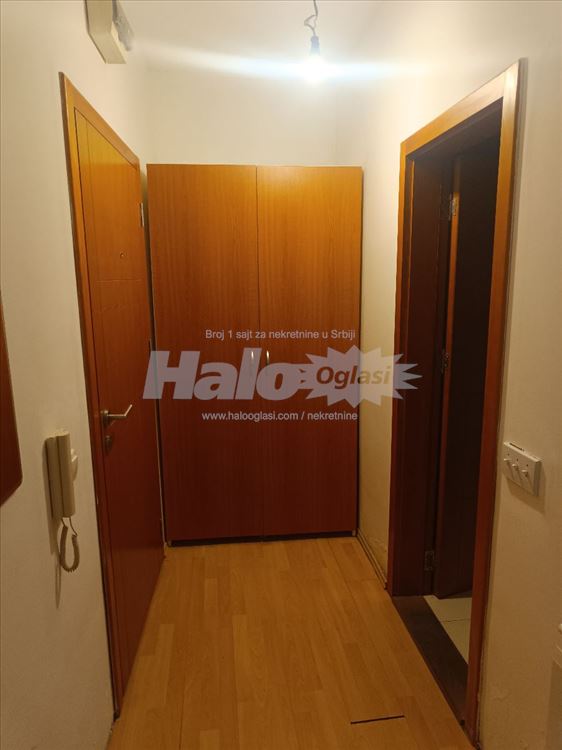 Stan u Učiteljskom naselju — 6