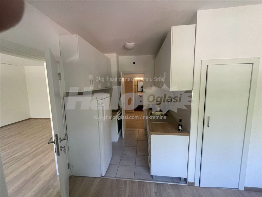 Stan u Ustaničkoj 129 renoviran 77m2 — 8