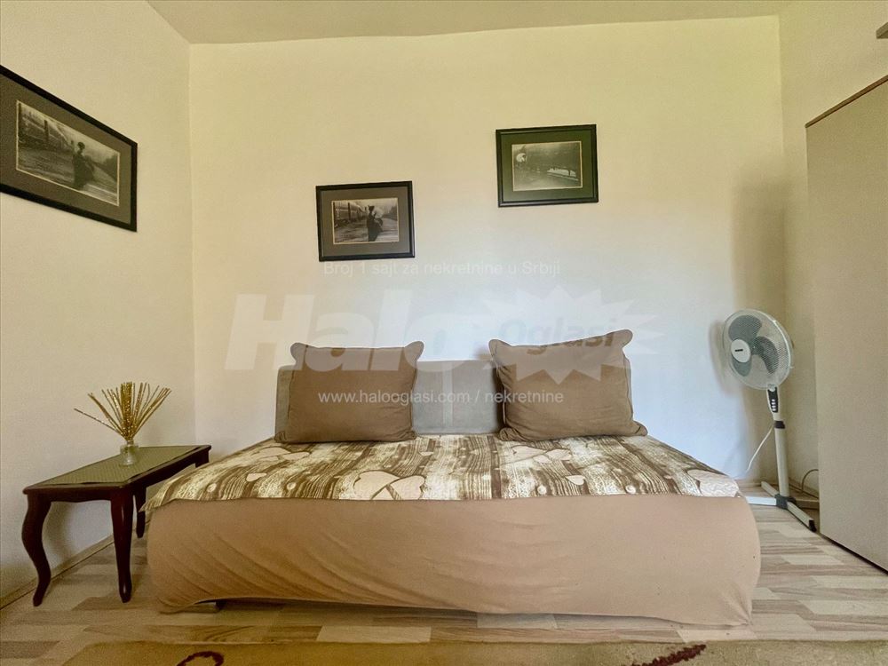 Stan u zajedničkom dvorištu 25m2 Donji Zemun — 9