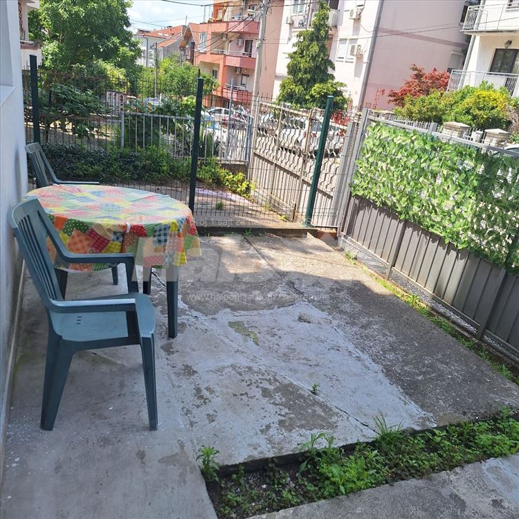 Stan u Žarkovu - izdavanje — 13