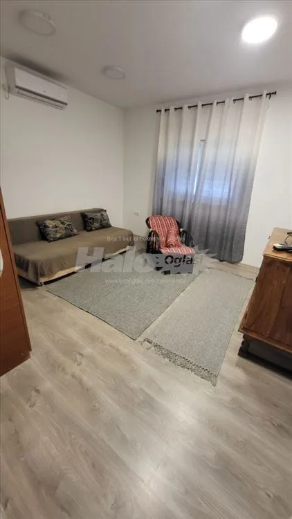 Stan u zasebnoj kuci u Dobanovcima — 6