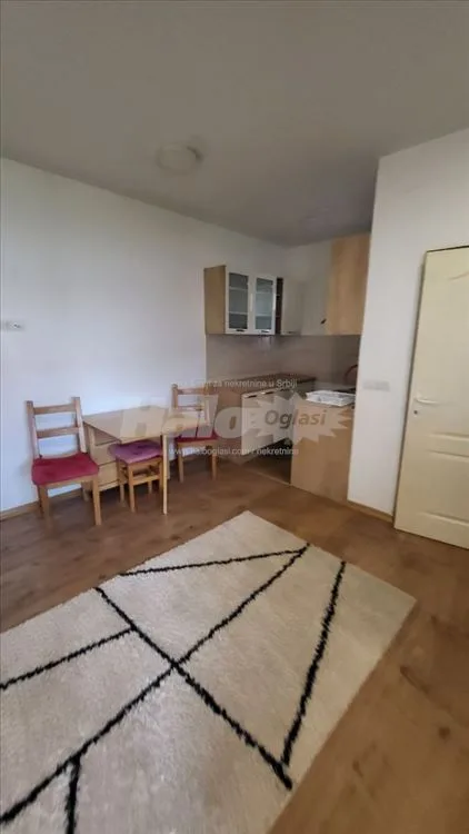Stan u zasebnoj kuci u Dobanovcima — 5