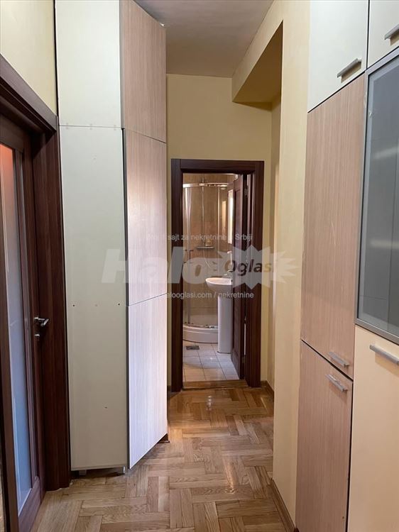 Stan ugao M. Gogrkog i Juž. bul. 65+100m² terasa — 8