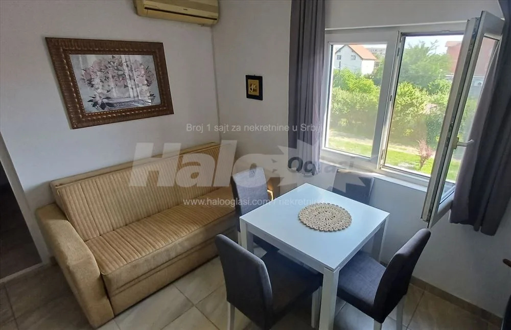 Stan za izdavanje • 3 sobe • 50m² — 10