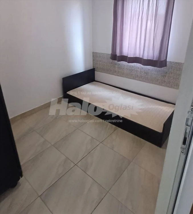 Stan za izdavanje • 3 sobe • 50m² — 12
