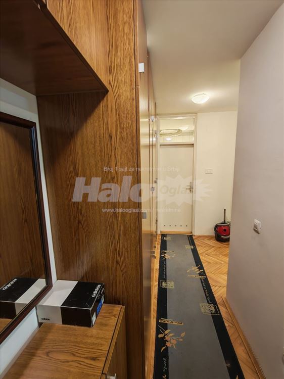 Banovo brdo 40m² kompletno namešten + parking — 9