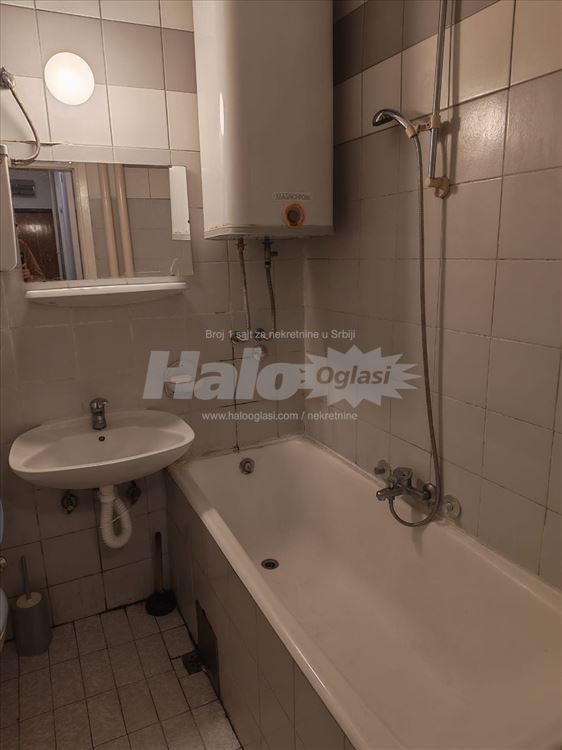 Banovo brdo 40m² kompletno namešten + parking — 10